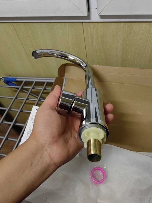 Смеситель на кухню