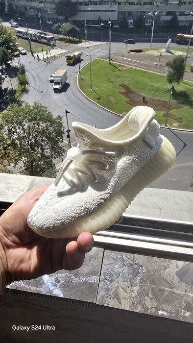 Adidasi copii Yeezy 26 la 33