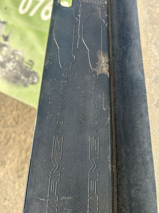 Prag , ornament prag stânga pchet AMG Mercedes W213