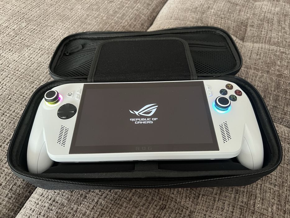 Vand Asus ROG Ally (2025)