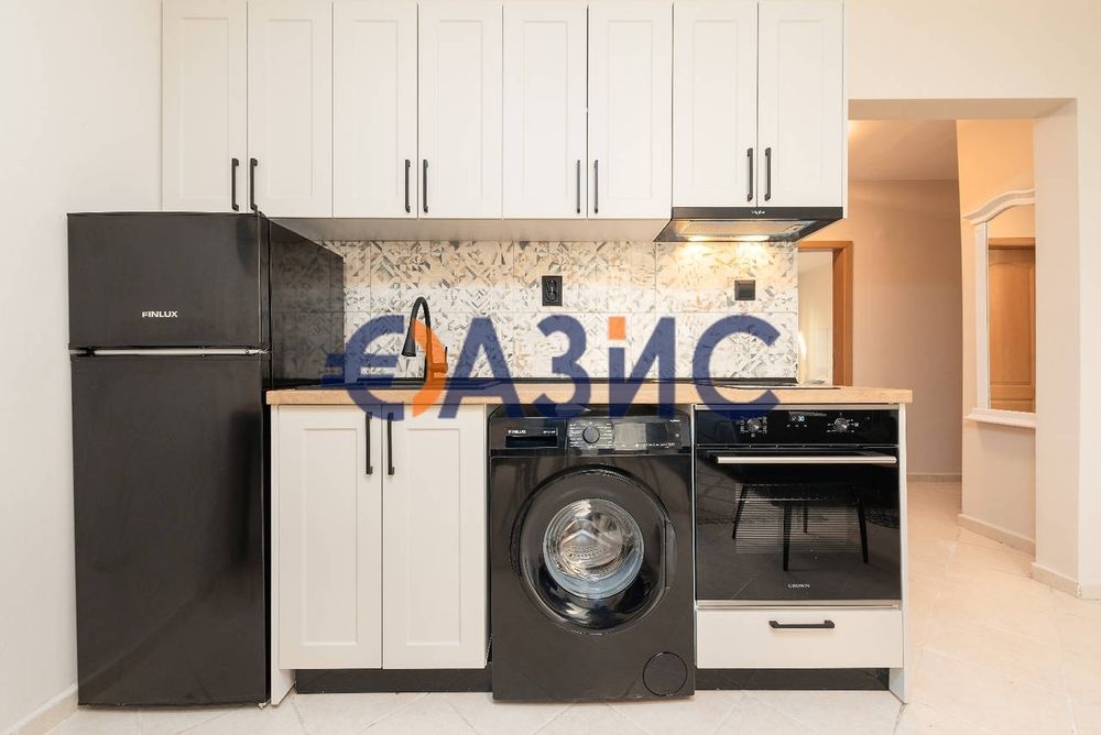 Продава се Тристаен апартамент в к.к. Слънчев бряг - 75 кв.м за 679 €/кв.м - Снимка #9