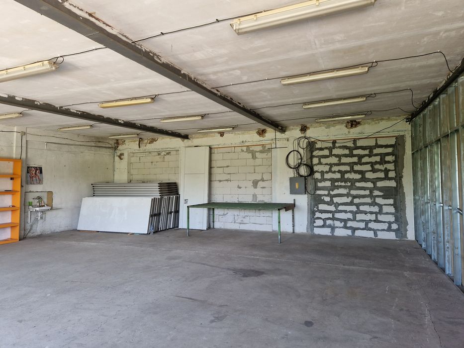 Дава се под наем Склад в с. Войводиново, Област Пловдив - 130 кв.м за 397.8 € - Снимка #1