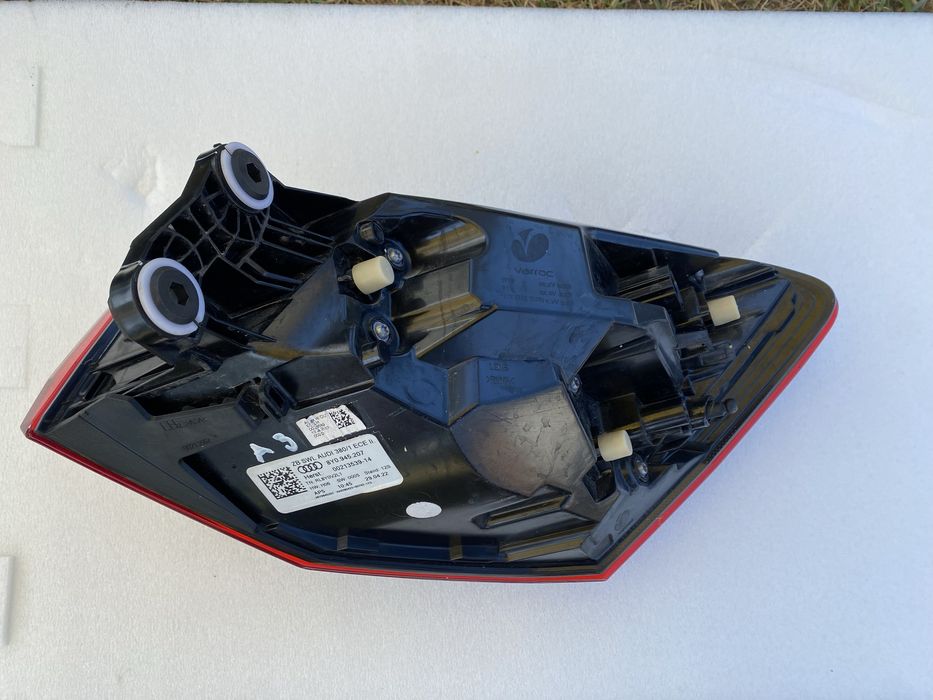 Stop tripla AUDI RS3 Limousine 8Y stanga 8Y0945207