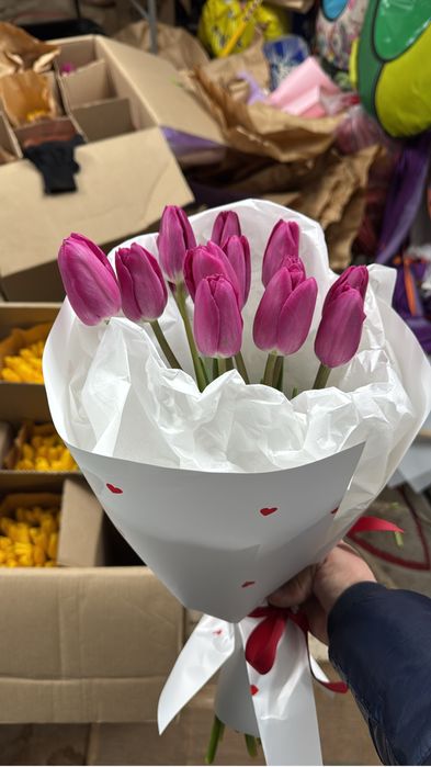 Тюльпаны на 8 марта