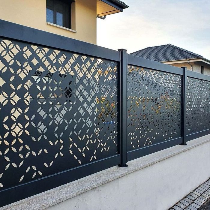 Огради на заказ в любом виде.