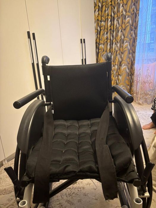 Инвалидная коляска