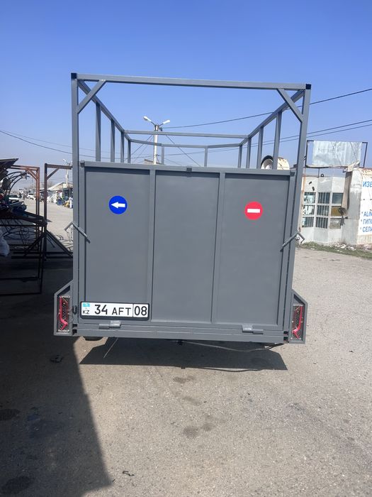 Прицеп сатылады.