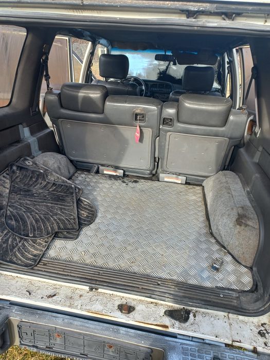 Isuzu trooper  на части