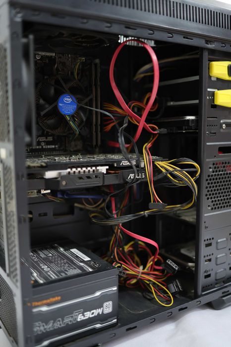 PC Gaming Intel i5-6500 + Placă video GTX 1660 SUPER 6GB + Sursă Corsair RM650x Gold