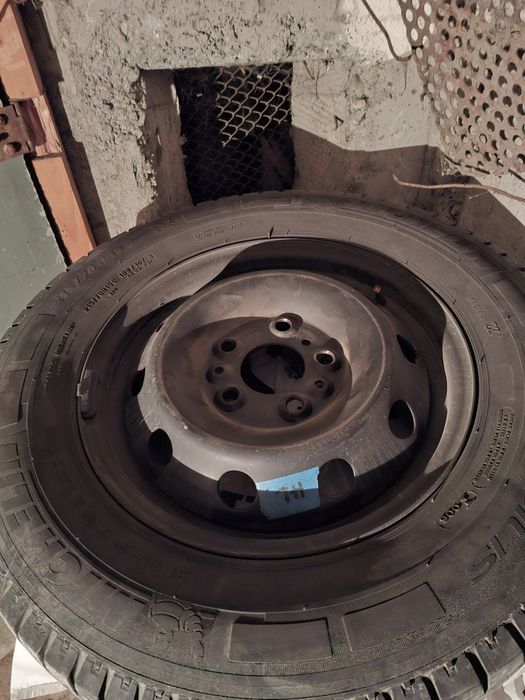Vand 4 jante cu cauciuri de vara de Pegeout Boxer  marime 215 70 r15C