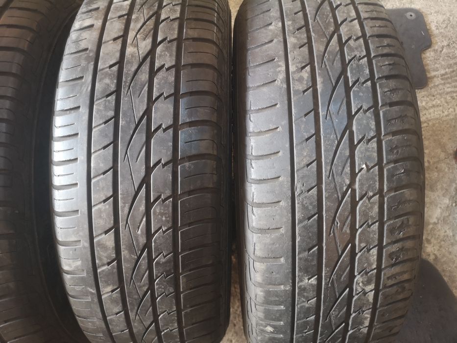 Set 4 anvelope 235/60R18 Continental de vara dot 2015