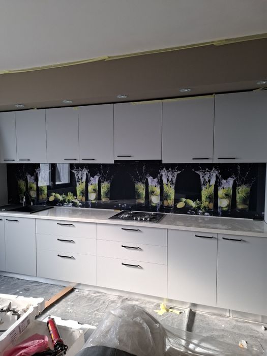 Cabine de dus la comanda!