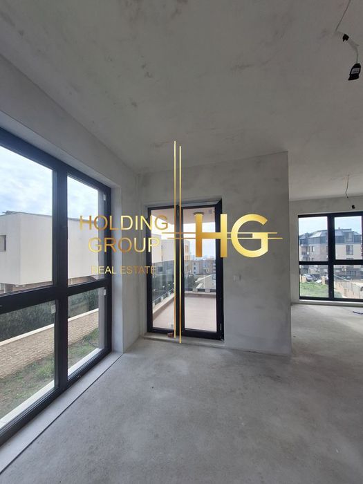 Продава се Четиристаен апартамент в Варна, Бриз - 166 кв.м за 2049 €/кв.м - Снимка #8