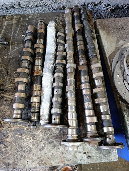 Распределительный вал на Мерседес