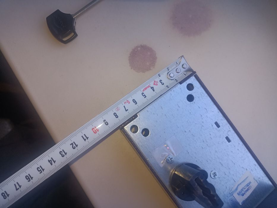 Продам замок дверной