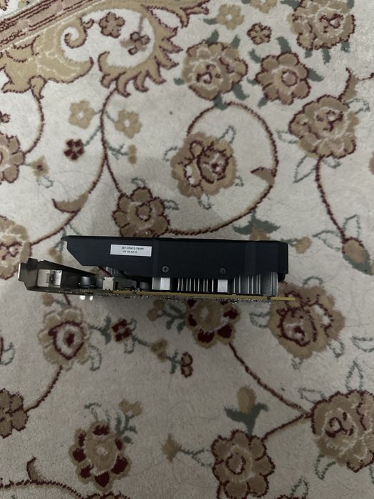 Видеокарта GTX 1050 2 Gb