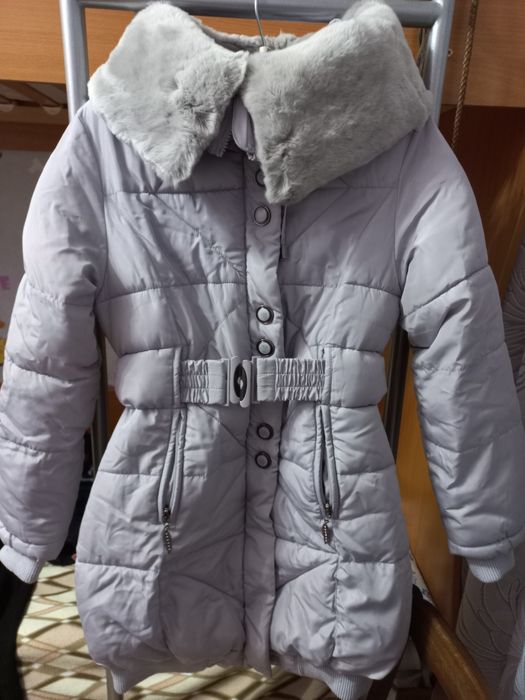 Продам зимний детский пуховик