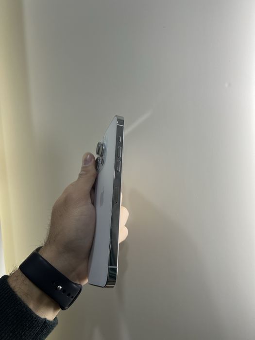 Продам IPhone 14 pro max 256gb