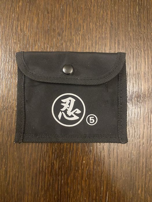 Продавам чисто нов шурикен