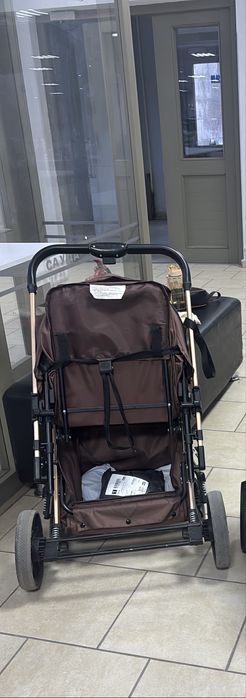 Коляска прогулочная