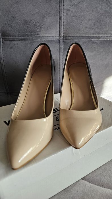 Обувки на висок ток - нови