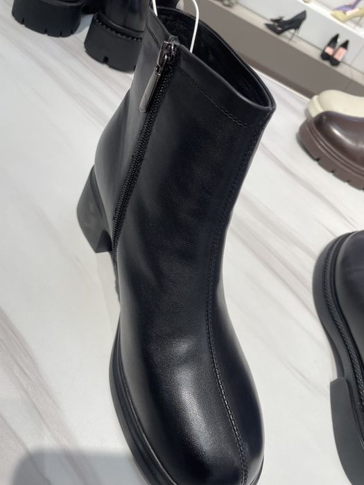 Ботинка зимний  бренд Josiny