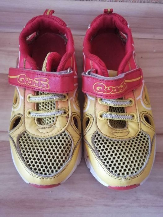 кроссовки для девочек