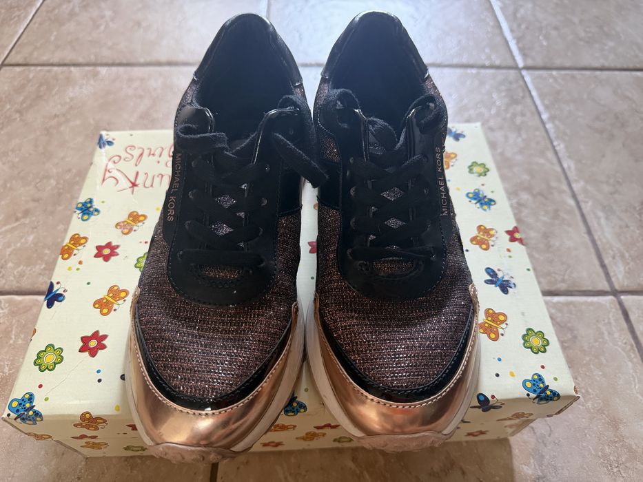 Adidasi Michael Kors marimea 36