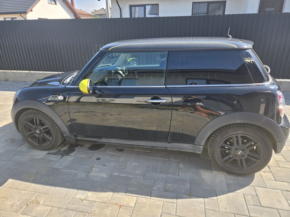 MINI One R56 | 1.6 Benzină | 2013/2014 | Pachet Salt II | Încălzire Scaune & Senzori Parcare