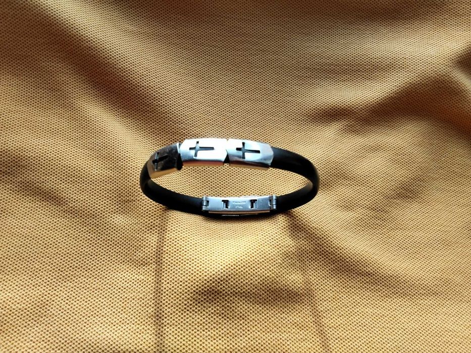 модерна дамска силиконова гривна с медицинска неръждаема стомана