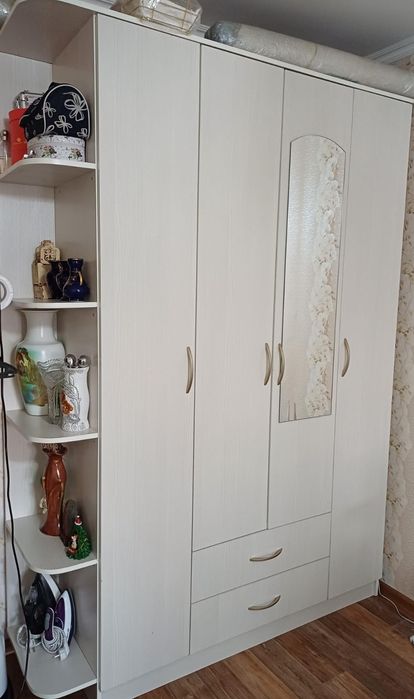 Шкаф в отличном состоянии