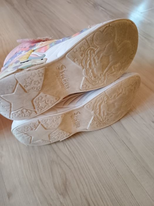 Продавам маратонки Sketchers 36 номер, зимни маратонки Sketchers