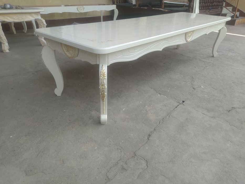 Jurnalniy stol (Katta razmerda)