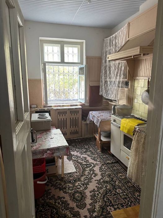 Uy sotiladi 3 hona Angren