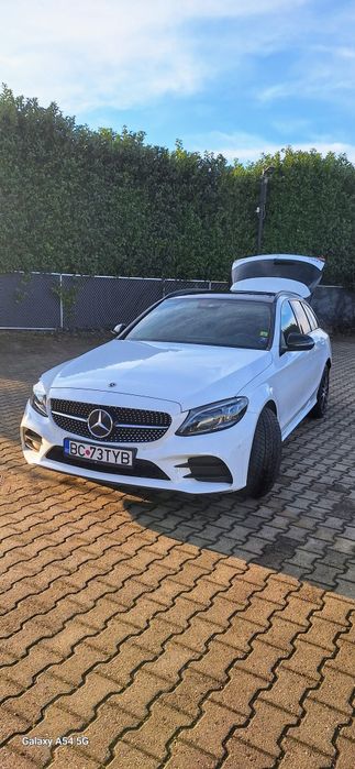 Mercedes c220 4matic Premium!