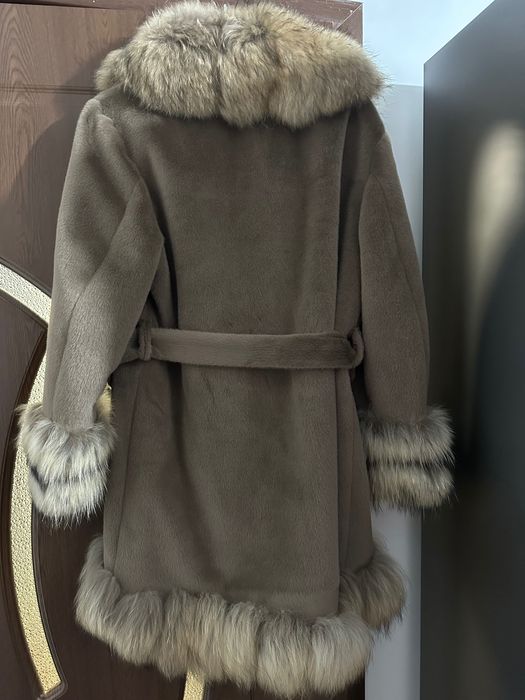Ново палто алкантра и лисица