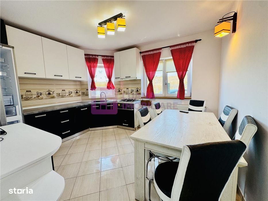 Casa individuala de vanzare Sura Mare | teren 344 mp | pivnita