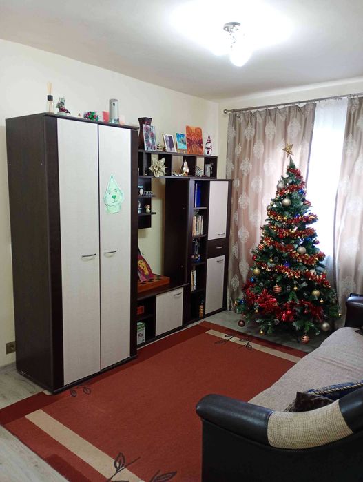 Apartament 3 camere in zona centrală Beius