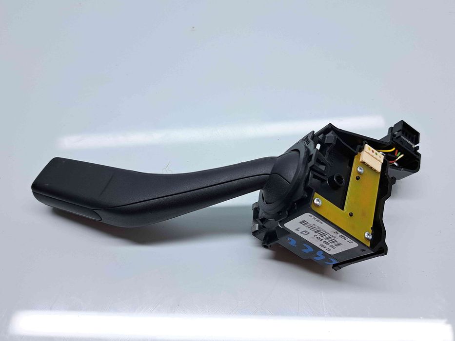 Maneta semnalizare Volkswagen Golf 6 (5K1) GTI [Fabr 2009-2013] 1K095