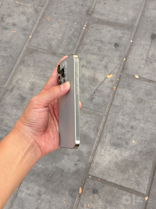 iPhone 15 Pro Natural Titanium 256gb/79%