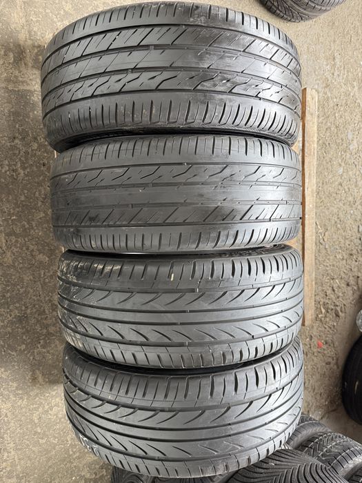 # Jante aluminiu VW Passat Arteon Tiguan Touran Skoda Superb Octavia cu anvelope de vara 235/40 R19