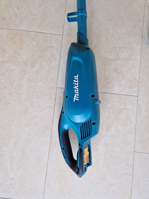 Makita DCL 182 - aspirator 18V