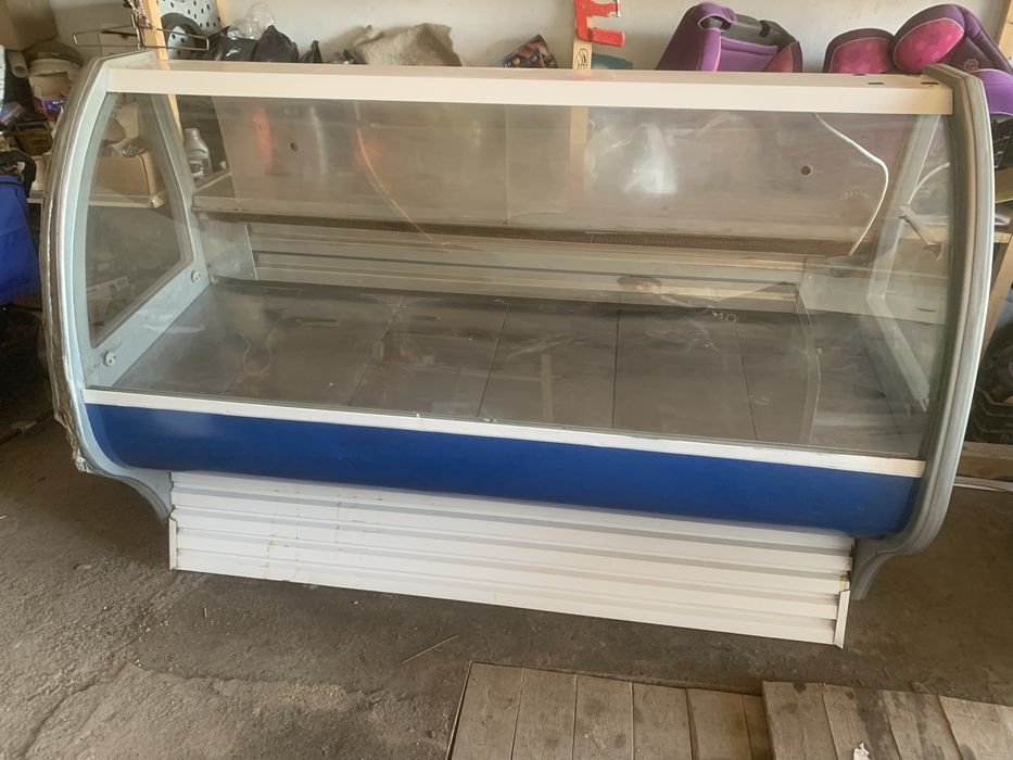 продам ветриный холодильник