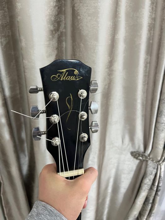 продаеться гитара 40 размер 25 к