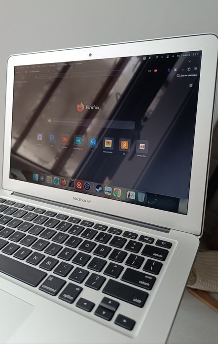 MacBook air 13 8/128