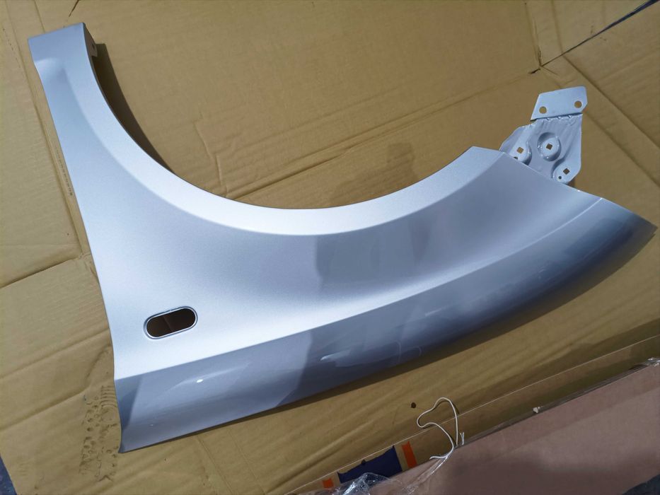 Aripa Seat Leon Negru si Gri