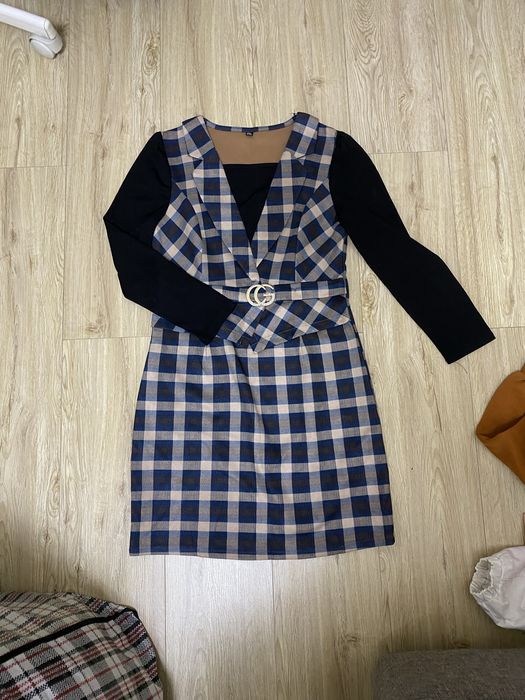 Женские платья, туника и пиджак