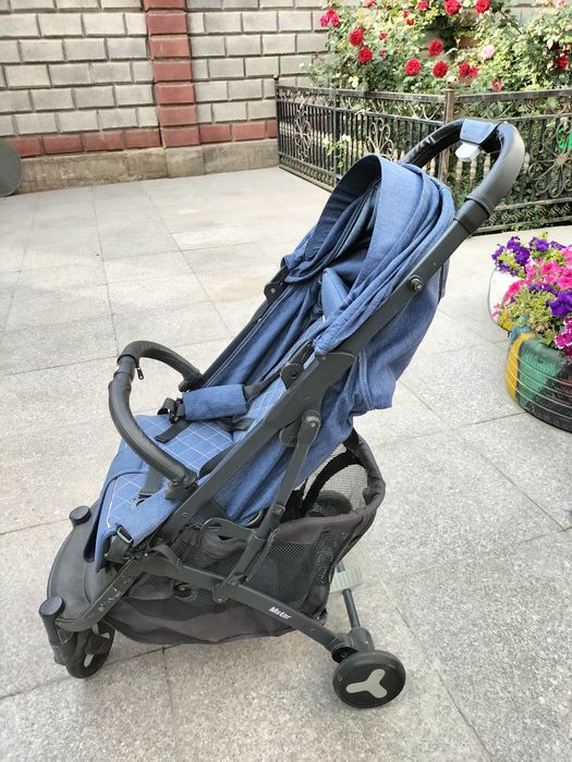 Коляска б/у в хорошем состоянии