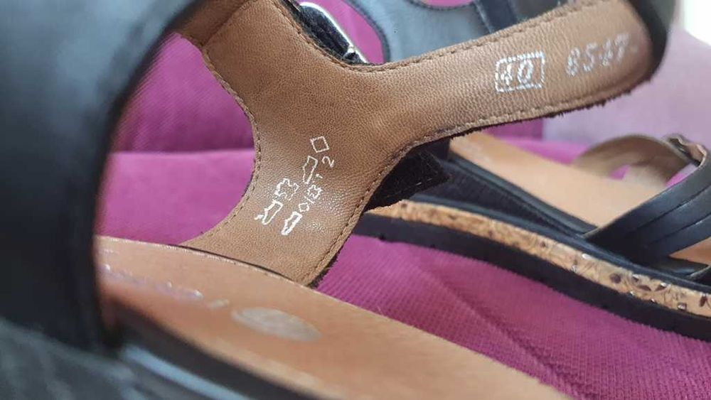 Sandale elegante full piele de la REMONTE marimea 40