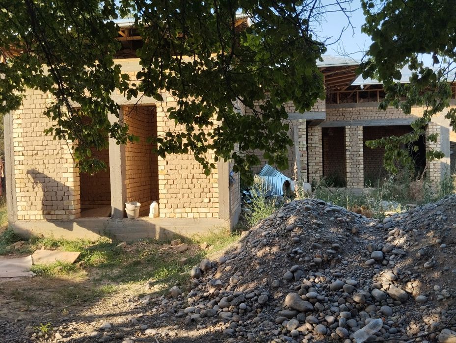 Yangi Toshkent tumani Jaloltepa maxalasidan 4 soʻtik yer sotiladi